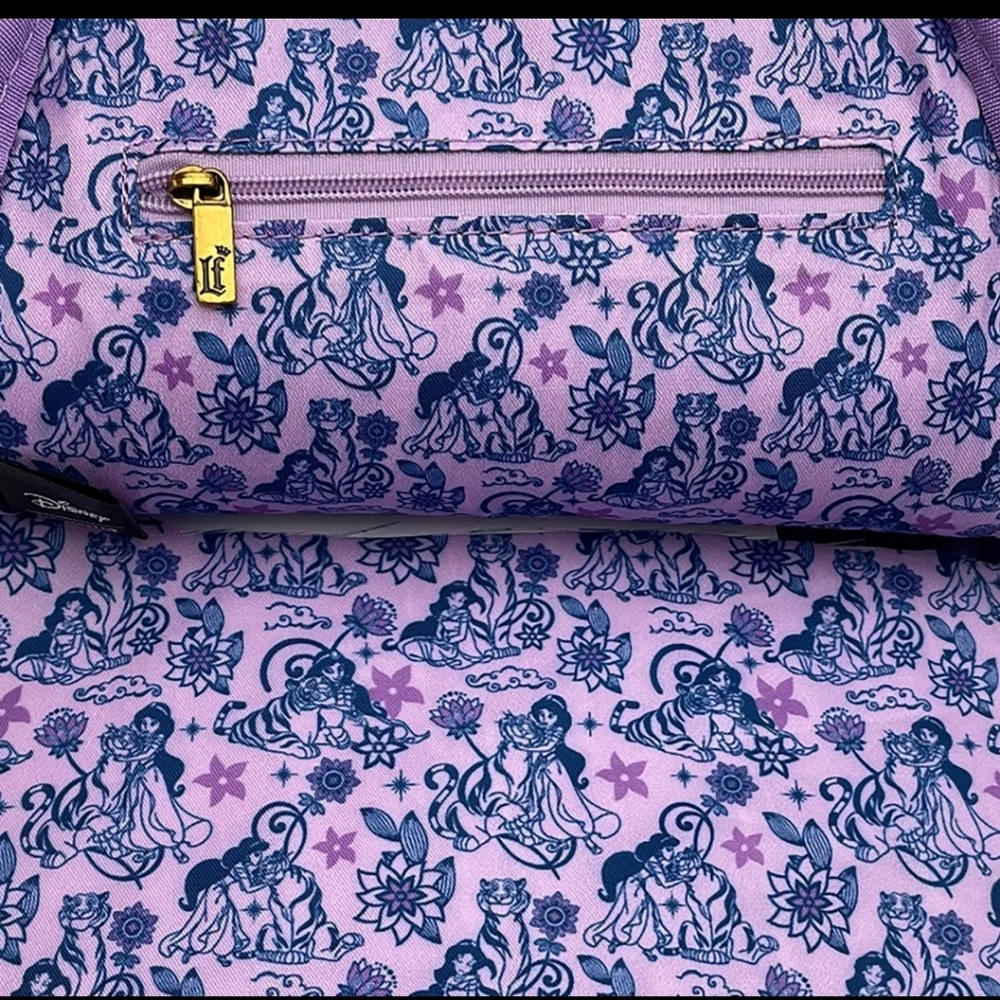Loungefly Jasmine and Raja Scene mini Backpack - Picture 3 of 3